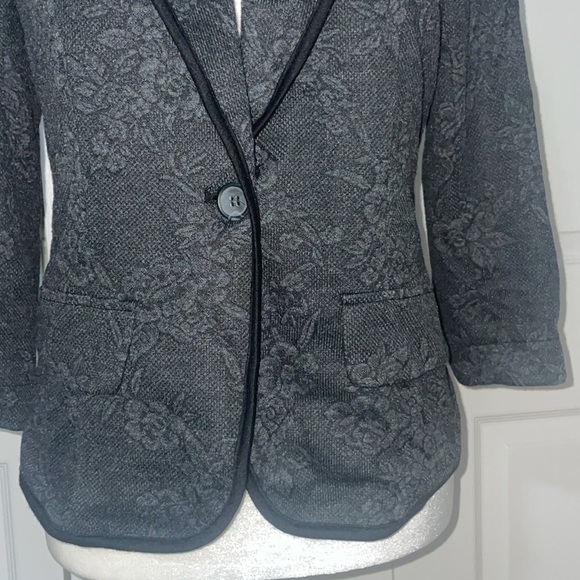 Wet Seal SZ L Black Floral Single Button Front Blazer - Picture 3 of 15